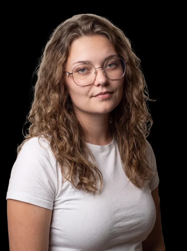 Ida, Studio Assistant